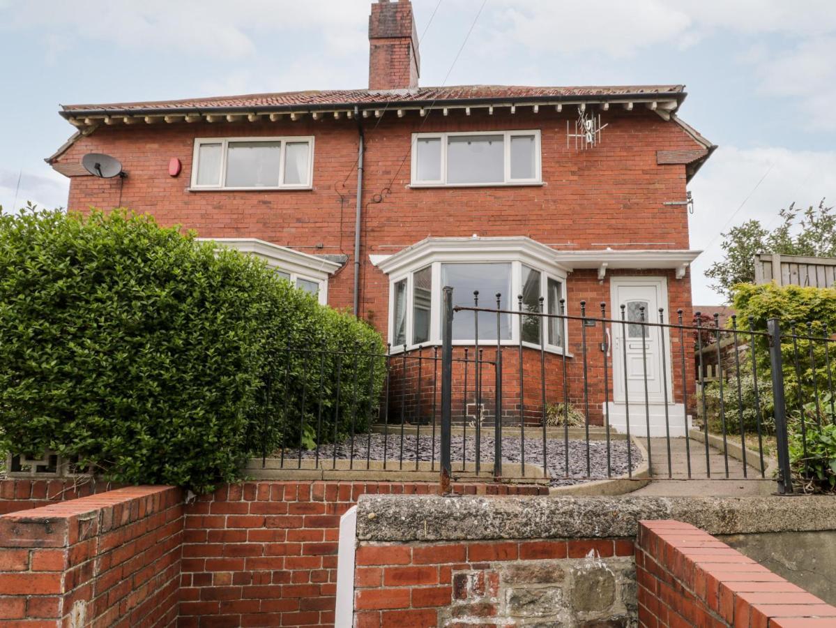Butter Cross Villa Scarborough Bagian luar foto